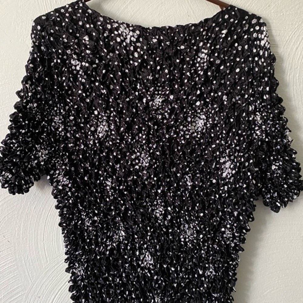 Magic Scarf Shirt Women’s Fits 1X-3X Stretch Black Polyester